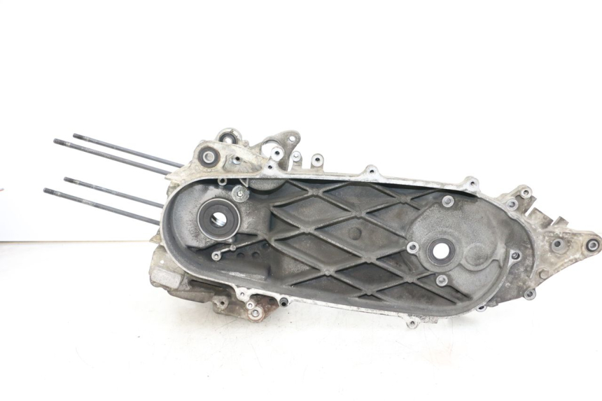 photo de BOTTOM ENGINE CASING HONDA FES S-WING SWING ABS 125 (2007 - 2015) - Checked used part