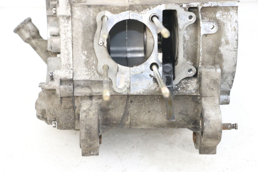 photo de ENGINE CRANKCASE SYM FIDDLE 3 III 50 (2014 - 2020) - Alternative perspective