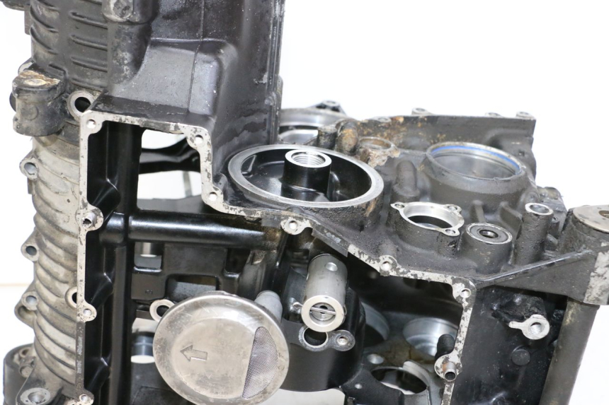 photo de ENGINE CRANKCASE YAMAHA FJ 36Y 1100 (1984 - 1985) - Detailed visual inspection