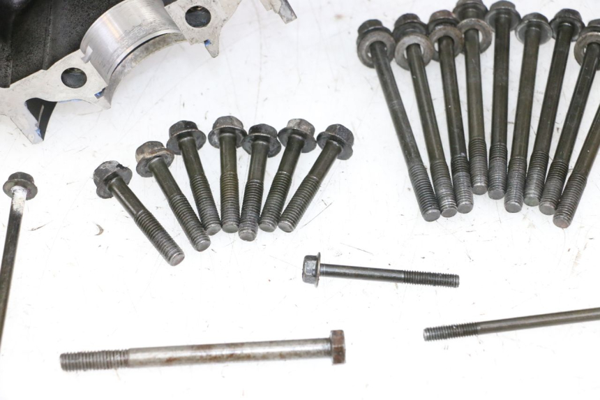 photo de ENGINE CRANKCASE YAMAHA FJ 36Y 1100 (1984 - 1985) - Component zoom