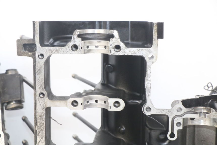 photo de ENGINE BOTTOM CASE YAMAHA FZS FAZER 600 (1998 - 2001) - Alternative perspective