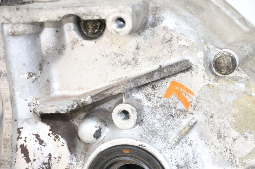 photo de ENGINE CRANKCASE HYOSUNG GF 125 (2001 - 2005) - Component zoom