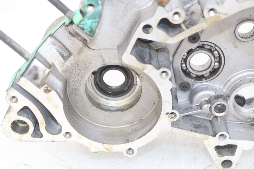 photo de ENGINE CRANKCASE DERBI GPR 50 (2004 - 2009) - Alternative angle