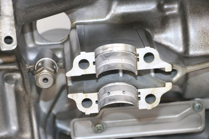 photo de ENGINE CRANKCASE SUZUKI GS GSE 500 (2001 - 2003) - Alternative angle