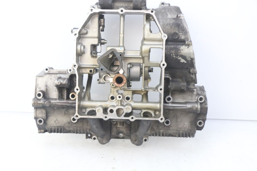 photo de ENGINE LOWER CASING SUZUKI GSF S BANDIT 600 (2000 - 2004) - Checked used part