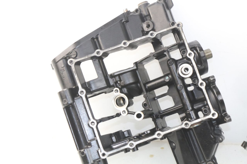 photo de ENGINE CRANKCASE SUZUKI GSR 600 (2005 - 2012) - Supplementary product photo