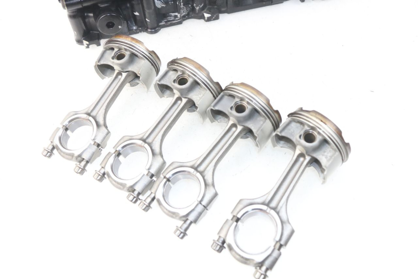 photo de ENGINE CRANKCASE SUZUKI GSR 600 (2005 - 2012) - Product overview