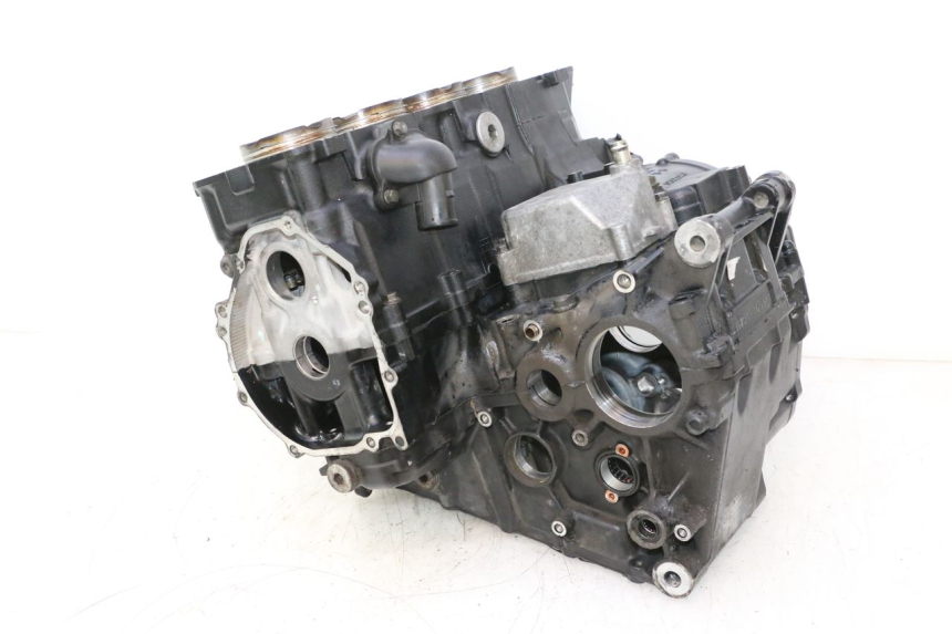 photo de ENGINE CRANKCASE SUZUKI GSR 600 (2005 - 2012) - Technical close-up