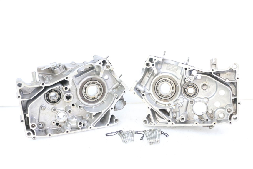 photo de ENGINE CRANKCASE HYOSUNG GTR 125 (2006 - 2008) - Component detail