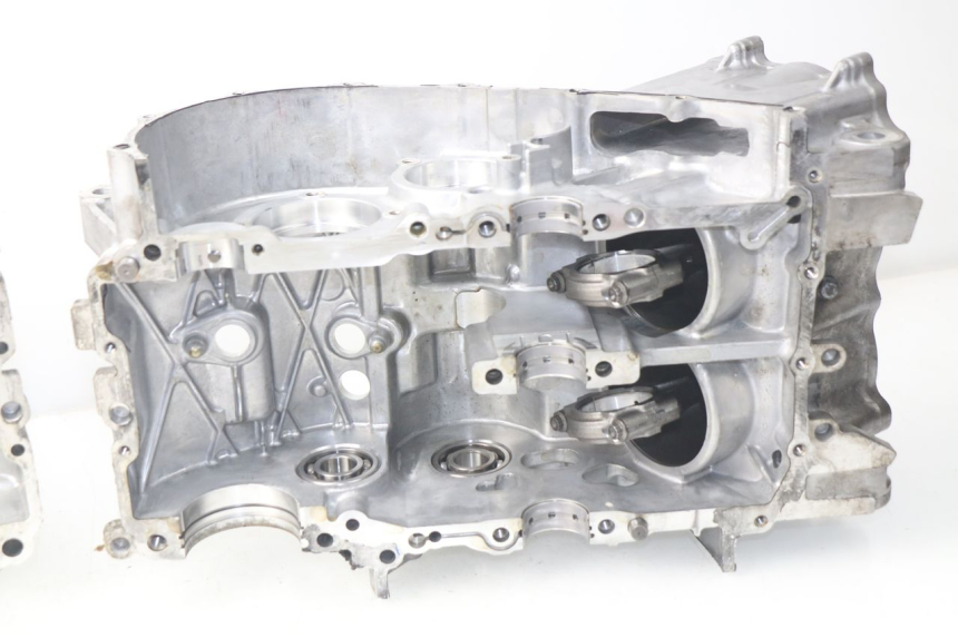 photo de ENGINE CRANKCASE HONDA INTEGRA NC D 750 (2016 - 2018) - Alternative angle