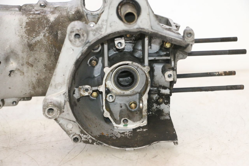 photo de ENGINE CRANKCASE RIDE JUMP 2T 50 (2012 - 2017) - Surface and material condition