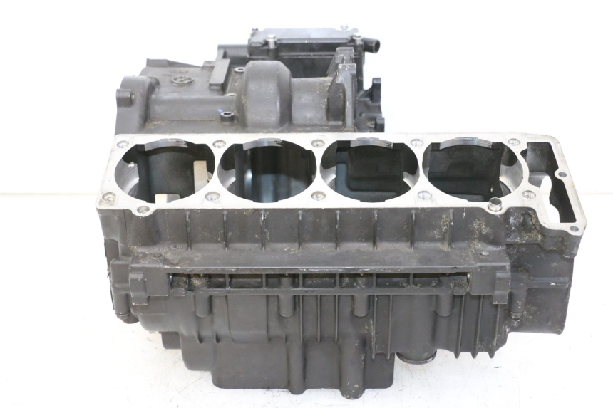 photo de ENGINE CRANKCASE KAWASAKI GTR 1000 (1994 - 2004) - Alternative perspective