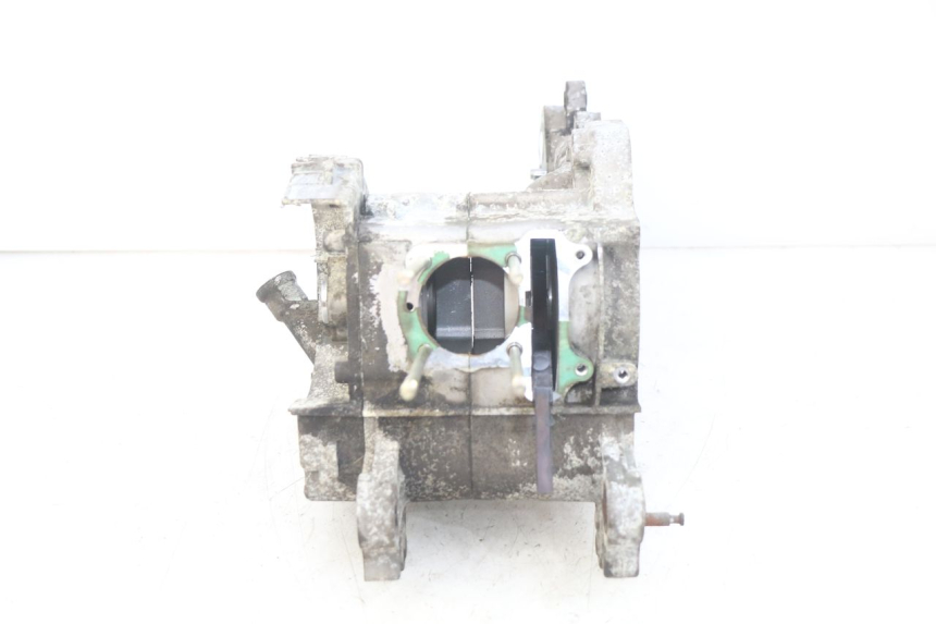 photo de ENGINE LOWER CASING PEUGEOT KISBEE 4T 50 (2018 - 2022) - Fixing points details