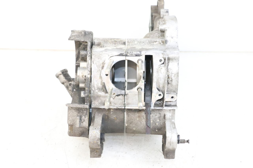 photo de ENGINE LOWER CASING PEUGEOT KISBEE 4T 50 (2018 - 2022) - Component detail