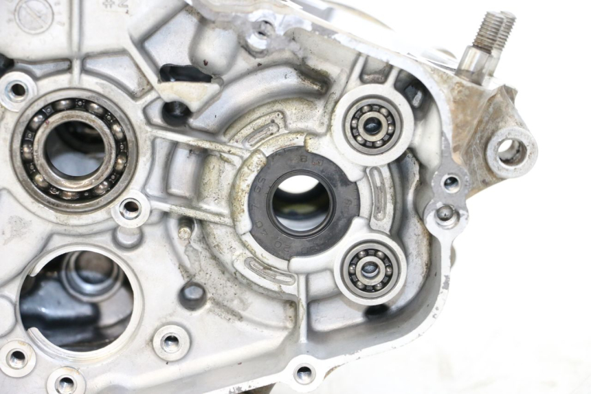 photo de ENGINE LOWER CRANKCASE KAWASAKI KX 85 (2014 - 2021) - Surface and material condition