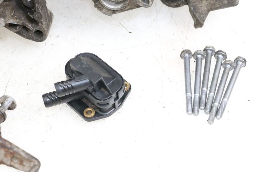 photo de ENGINE LOWER CASING PEUGEOT LUDIX 50 (2008 - 2017) - Component zoom