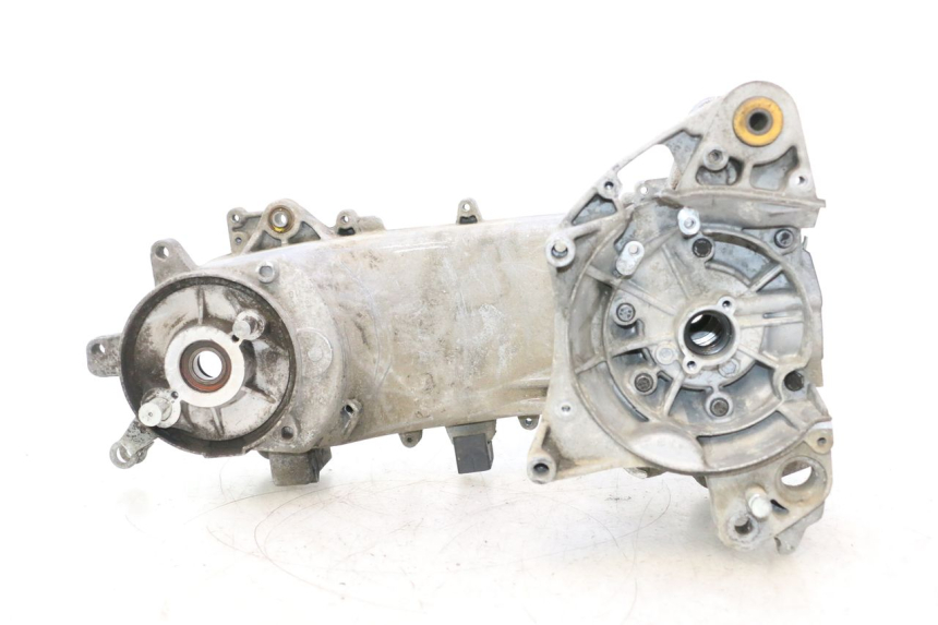 photo de ENGINE LOWER CASING PEUGEOT LUDIX 50 (2005 - 2007) - Alternative angle