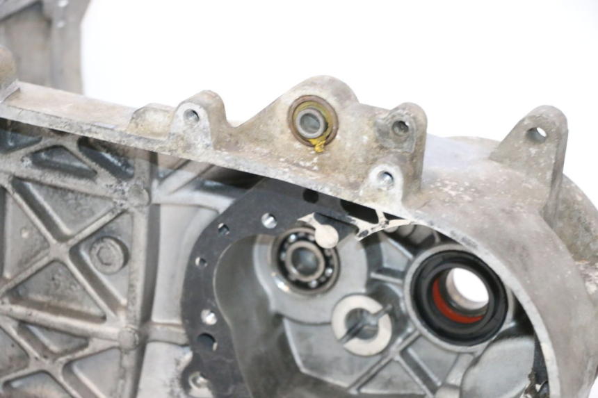 photo de ENGINE LOWER CASING PEUGEOT LUDIX 50 (2005 - 2007) - Markings and original references