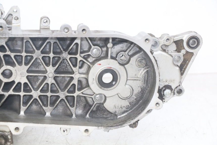photo de ENGINE LOWER CASING SYM MIO 50 (2011 - 2017) - Checked used part