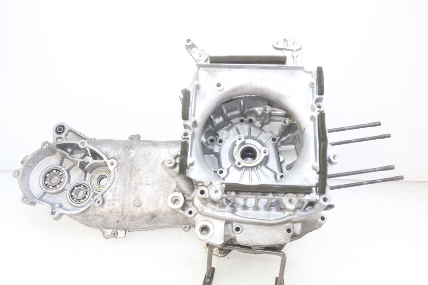 photo de ENGINE LOWER CASING YAMAHA N-MAX NMAX 125 (2017 - 2020) - Zoom on usage condition