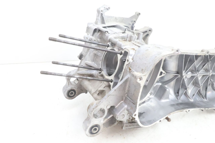 photo de ENGINE CRANKCASE YAMAHA N-MAX NMAX 125 (2021 - 2024) - Component detail