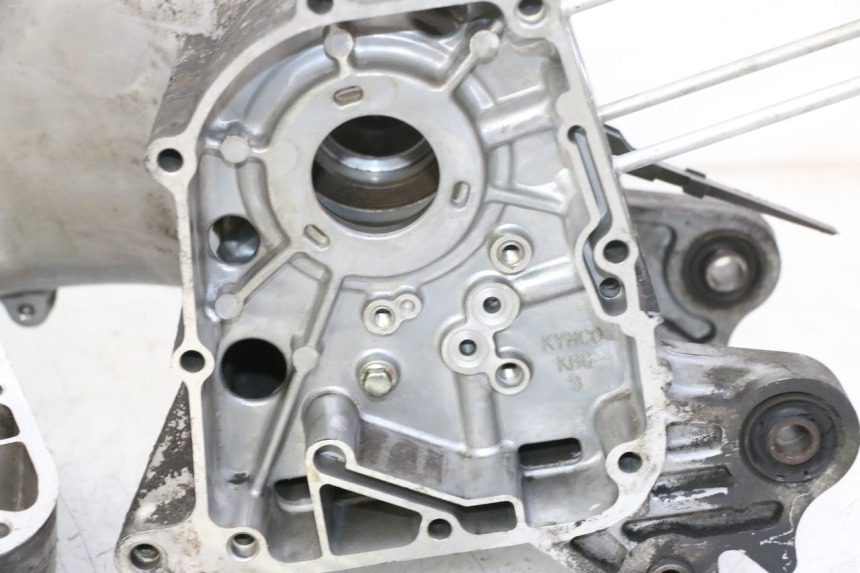 photo de ENGINE CRANKCASE KYMCO LIKE 4T 50 (2019 - 2025) - Focus on structure