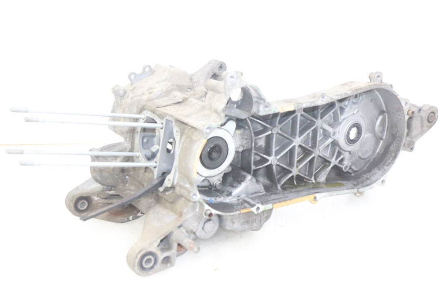 photo de ENGINE LOWER CASING HONDA NHX LEAD 110 (2008 - 2010) - Main view