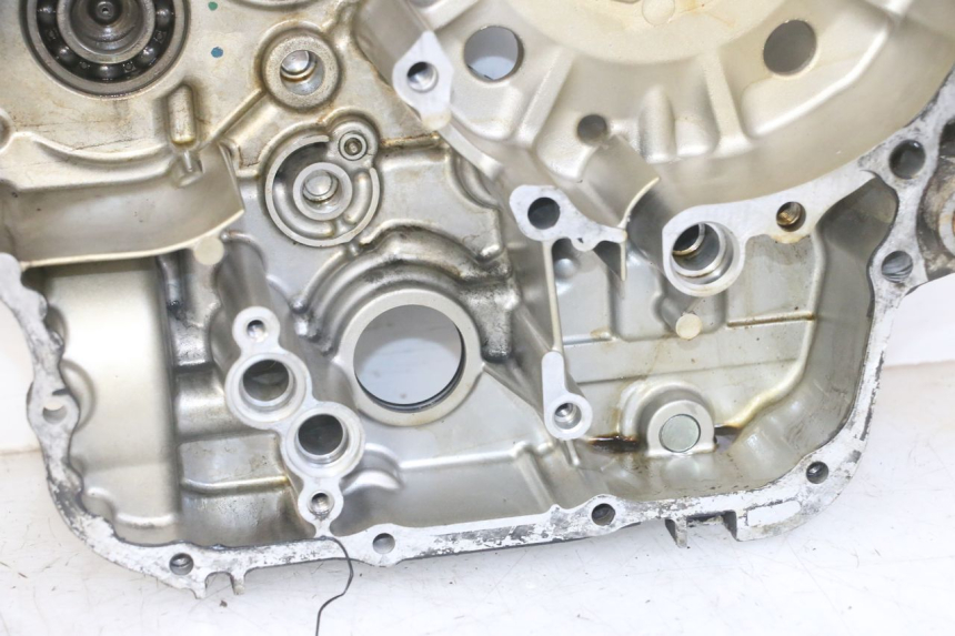 photo de ENGINE CRANKCASE HONDA NTV DEAUVILLE ABS 700 (2007 - 2016) - Spare part profile view