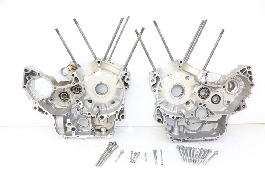 photo de ENGINE CRANKCASE HONDA NTV DEAUVILLE 650 (2001 - 2006) - Component detail