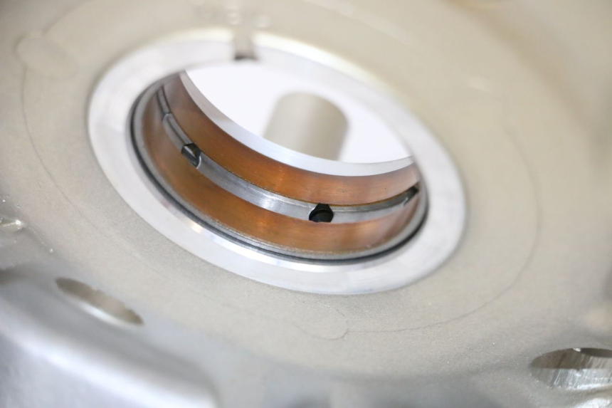 photo de ENGINE CRANKCASE HONDA NTV DEAUVILLE 650 (2001 - 2006) - Distinctive features