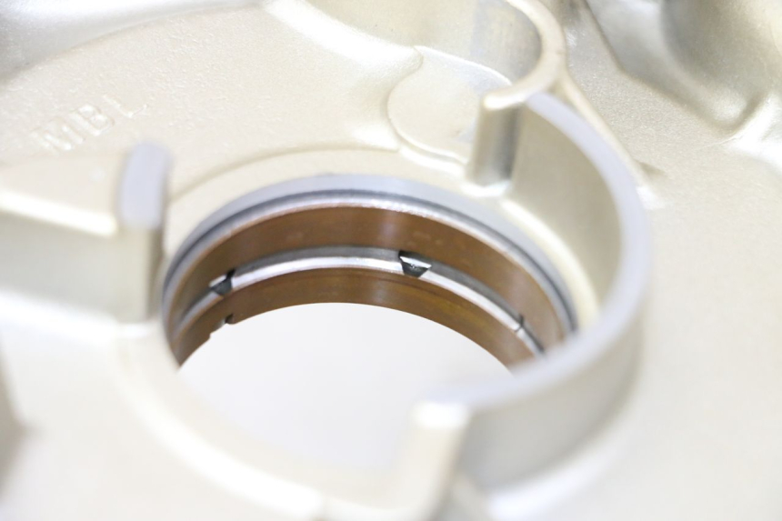 photo de ENGINE CRANKCASE HONDA NTV DEAUVILLE 650 (2001 - 2006) - High-resolution close-up