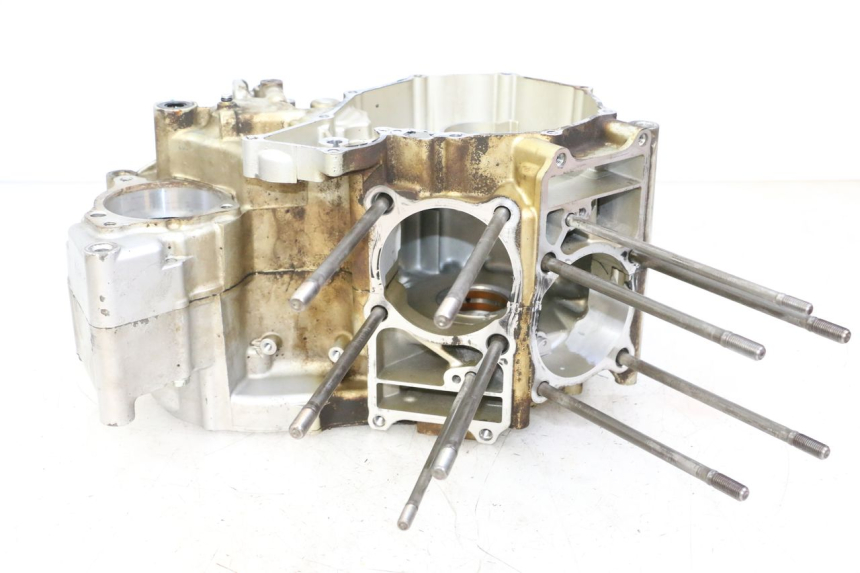 photo de ENGINE CRANKCASE HONDA NTV DEAUVILLE 650 (2001 - 2006) - Alternative perspective
