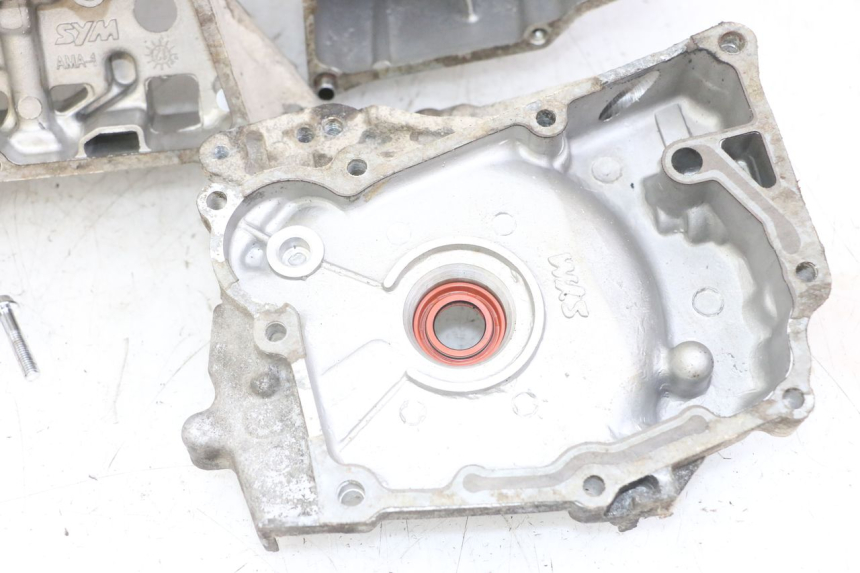 photo de ENGINE CRANKCASE SYM ORBIT 2 4T 50 (2008 - 2017) - Alternative perspective