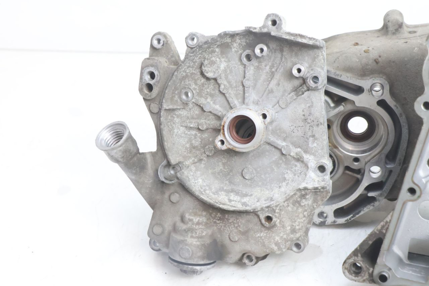 photo de ENGINE CRANKCASE SYM ORBIT III 3 4T 50 (2021 - 2025) - High-resolution close-up