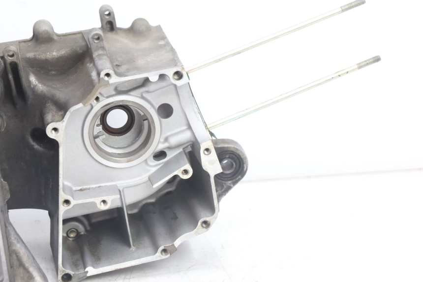 photo de ENGINE CRANKCASE SYM ORBIT III 3 4T 50 (2021 - 2025) - Alternative perspective