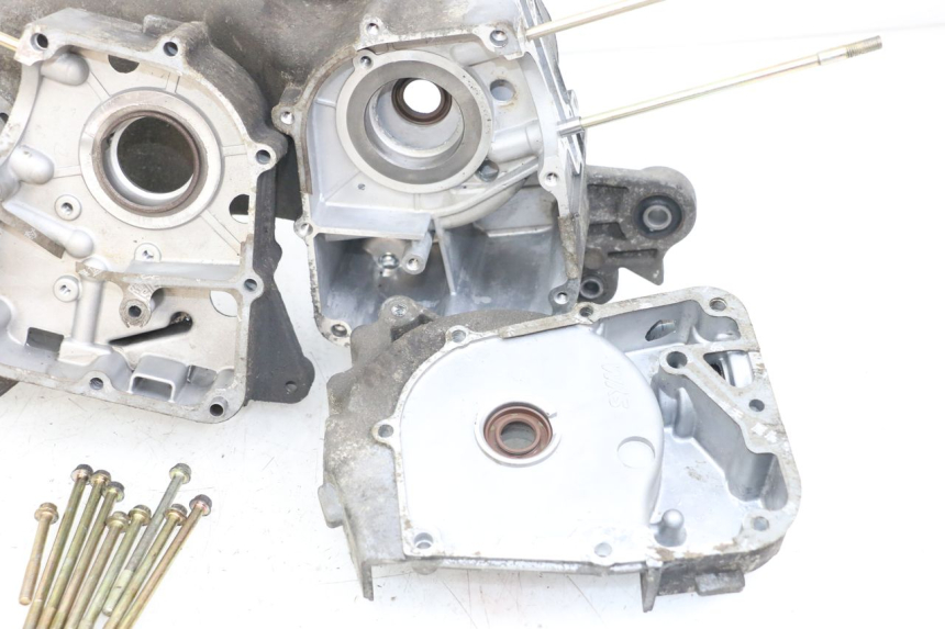 photo de ENGINE CRANKCASE SYM ORBIT 50 (2008 - 2010) - Detailed visual inspection