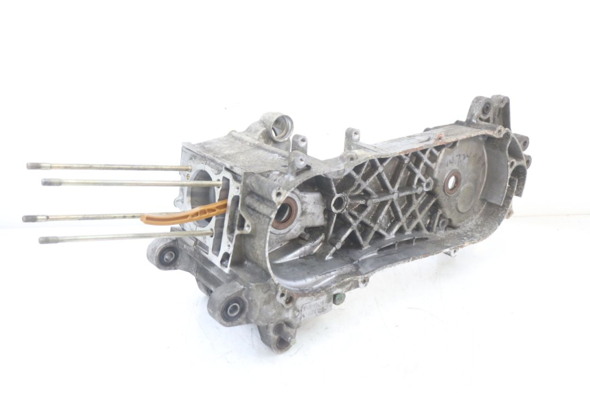 photo de ENGINE CRANKCASE PEUGEOT DJANGO 125 (2014 - 2017) - Main view