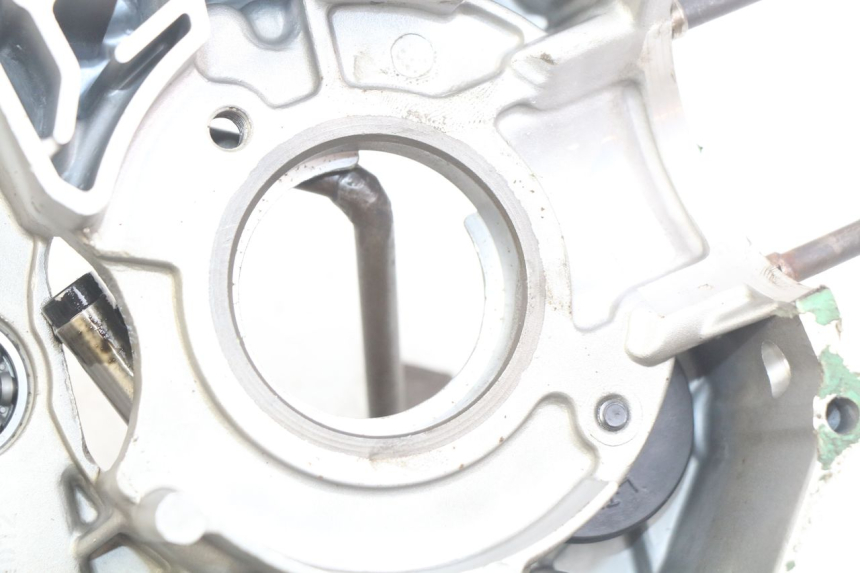 photo de ENGINE BOTTOM CASE YCF PILOT 125 - Additional view of the item