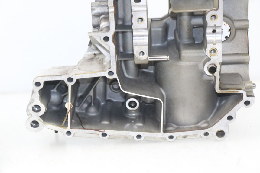 photo de ENGINE CRANKCASE BMW R GS 1150 (1999 - 2004) - Used quality zoom