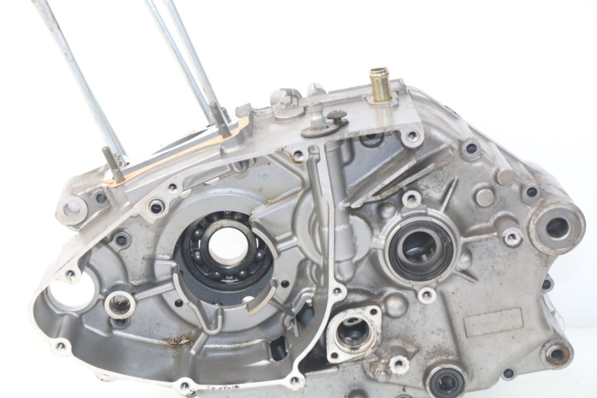 photo de ENGINE CRANKCASE SUZUKI RV VAN VAN 125 (2003 - 2008) - Surface and material condition