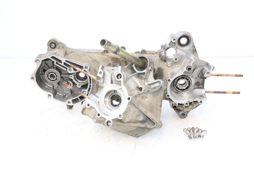 photo de ENGINE LOWER CRANKCASE KEEWAY RY6 2T 50 (2011 - 2019) - Component detail