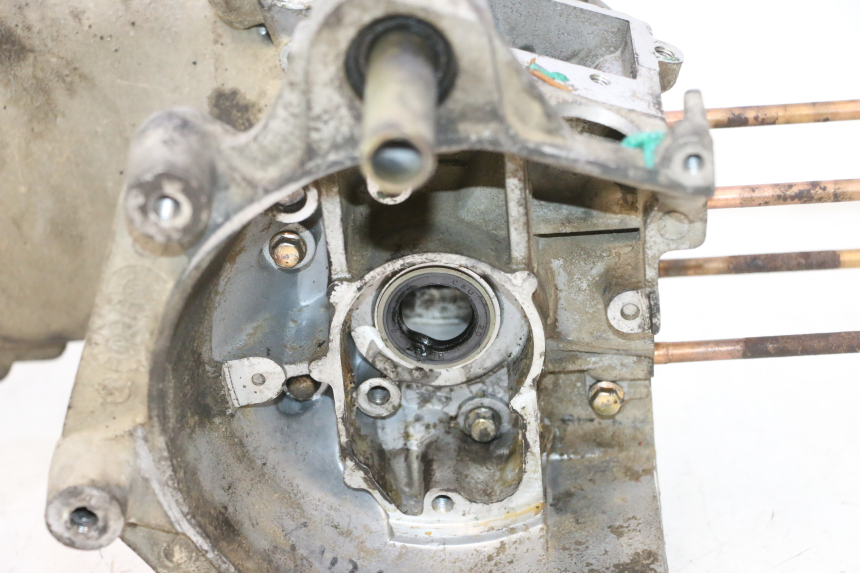 photo de ENGINE LOWER CRANKCASE KEEWAY RY6 2T 50 (2011 - 2019) - Surface and material condition