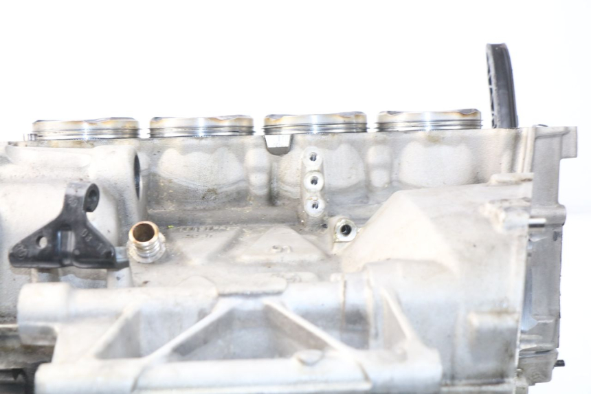 photo de ENGINE CRANKCASE BMW S RR ABS S1000RR 1000 (2009 - 2011) - Zoom on usage condition