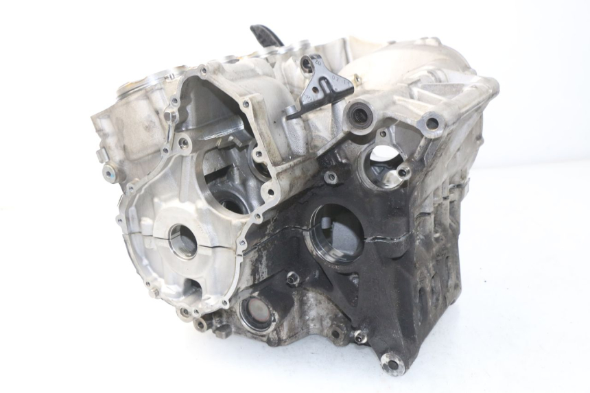 photo de ENGINE CRANKCASE BMW S RR ABS S1000RR 1000 (2009 - 2011) - Technical close-up