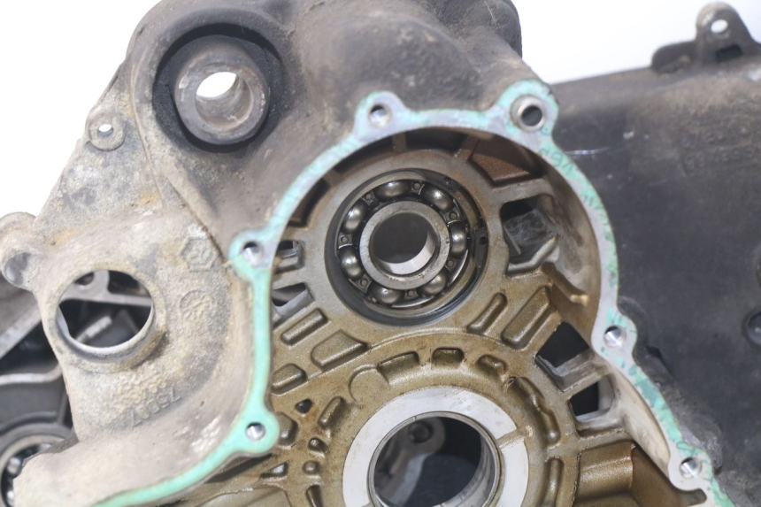 photo de ENGINE CRANKCASE PEUGEOT SATELIS 500 (2007 - 2013) - High-resolution close-up