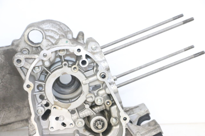 photo de ENGINE CRANKCASE PEUGEOT SATELIS 125 (2013 - 2018) - Supplementary product photo