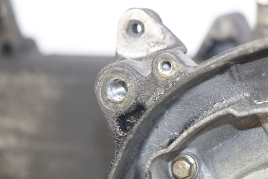 photo de ENGINE LOWER CASING APRILIA SCARABEO 100 (2003 - 2012) - Alternative perspective