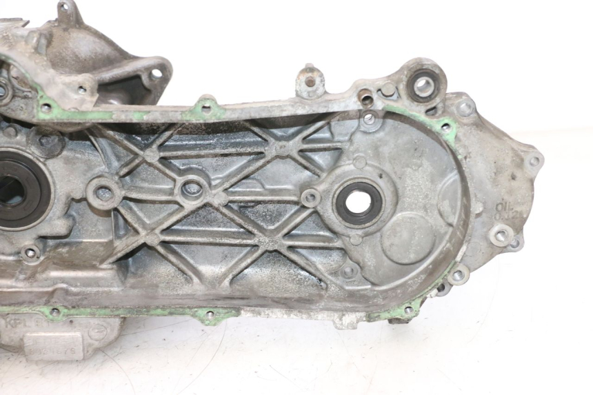 photo de ENGINE CRANKCASE HONDA SCV LEAD 100 (2003 - 2007) - Additional view of the item