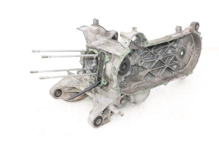 photo de ENGINE CRANKCASE HONDA SCV LEAD 100 (2003 - 2007) - Supplementary product photo