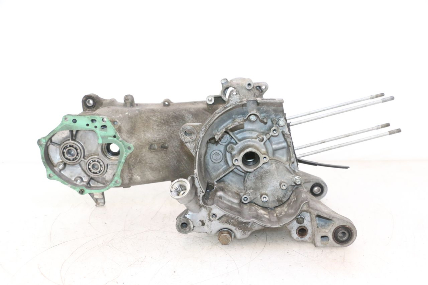 photo de ENGINE CRANKCASE HONDA SCV LEAD 100 (2003 - 2007) - Component detail